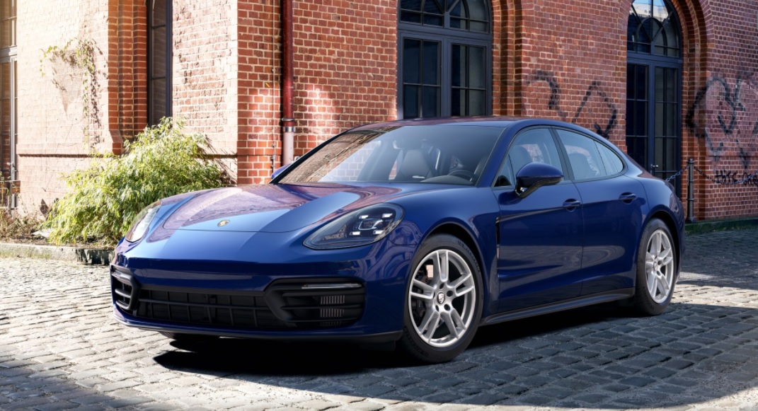 Porsche Panamera 2021 um carro de família a 315 km/h